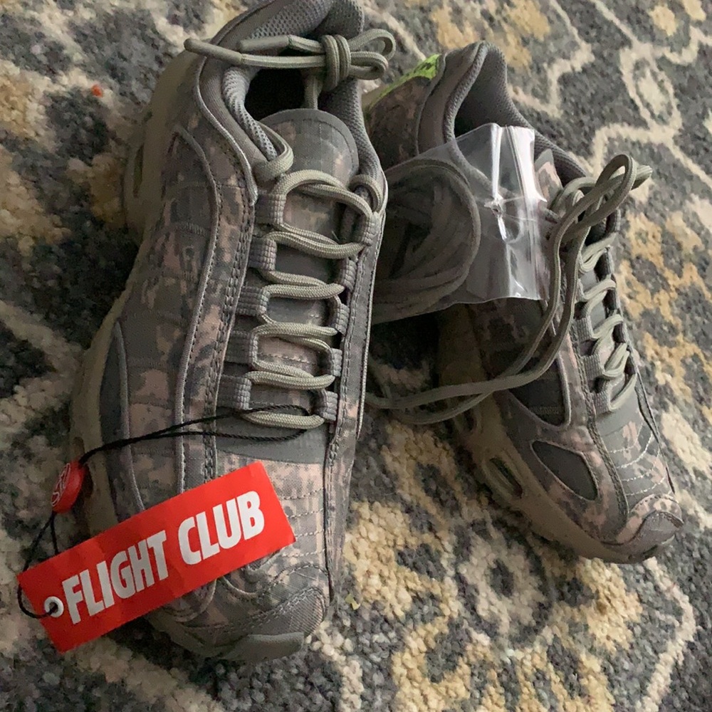 Nike Air Max Tailwind IV Boys 5.5
